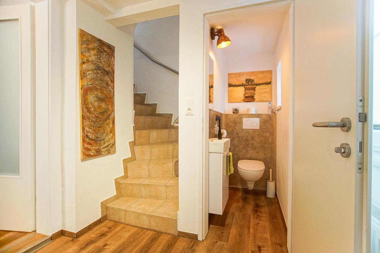Auszeit Steiraland 1 Mit Privaten Garten Ueberdachter Terrasse Und Parken Leoben  Bagian luar foto