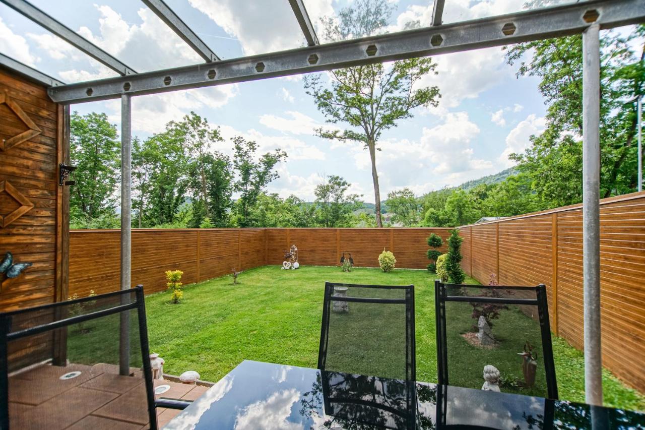 Auszeit Steiraland 1 Mit Privaten Garten Ueberdachter Terrasse Und Parken Leoben  Bagian luar foto